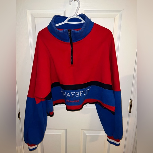 BSRABBIT Cropped Zip Sweater - Picture 2 of 4